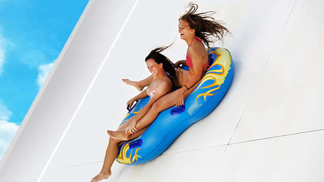 Escapada a Tossa de Mar con entradas al parque acuático Marineland