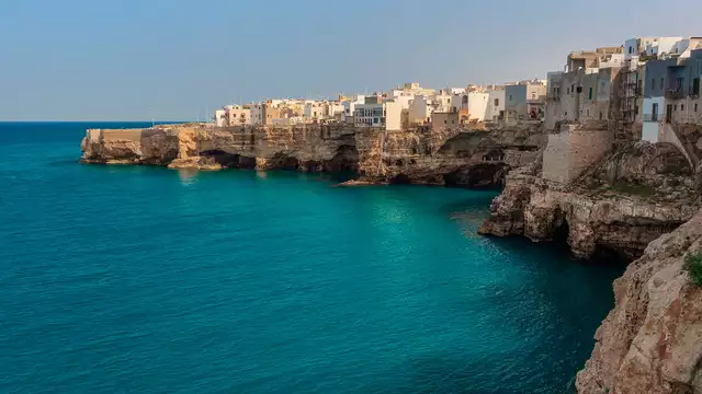 Week-end romantique à l’hôtel 4* à Bari avec petit déjeuner, spa et dîner