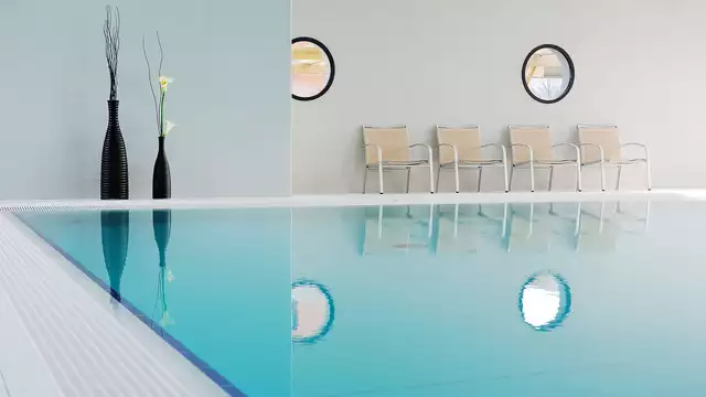 Séjour au calme avec piscine et petit déjeuner aux portes de Paris