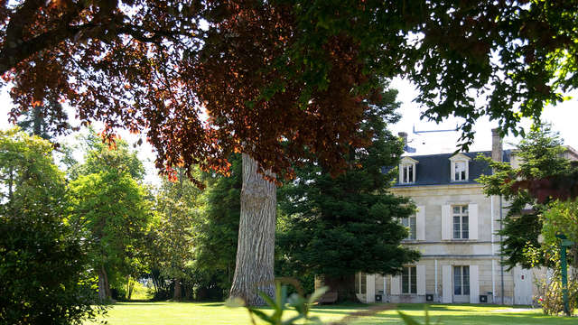 Séjour raffiné dans un domaine de charme avec diner et accès au spa
