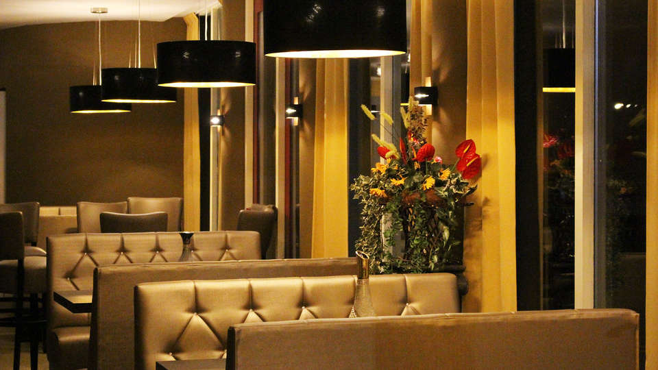 Hotel de Elderschans Aardenburg - EDIT_bar1.jpg