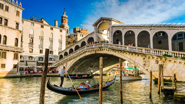 Découvrez Venise en gondole
