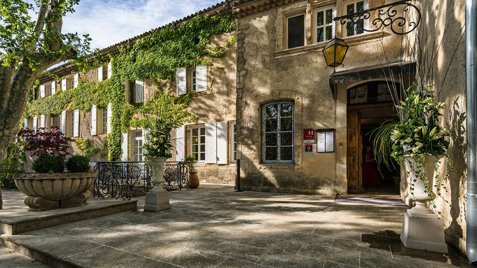 Le Moulin de Vernègues Hôtel et Spa