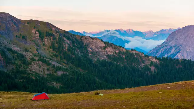 Escapada Aventura Total: disfruta de ruta en quad y alquiler de bici en Aragón