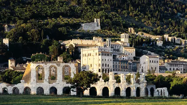Découvrez Gubbio dans un ancien monastère du XVII siècle