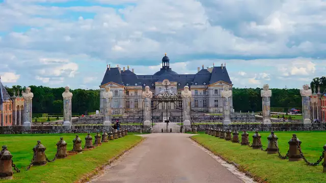 Escapada de descubrimiento con entradas al castillo de Vaux-le-Vicomte (20 min)