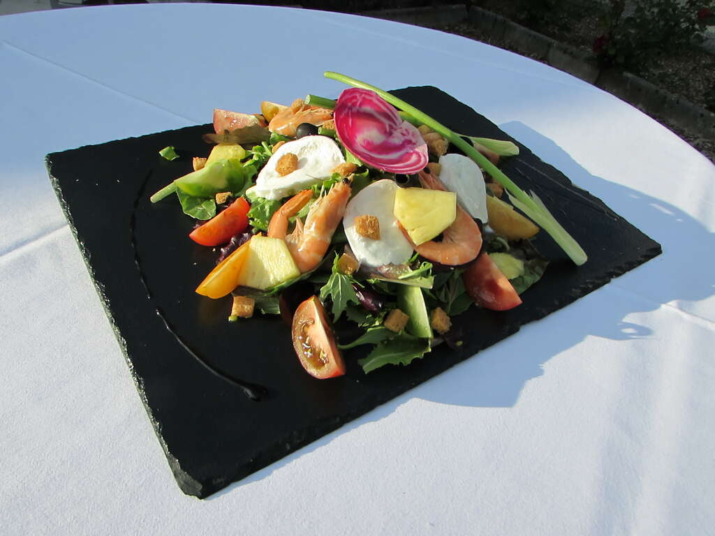 Escapade avec dîner bistronomique à 5min du lac du Bourget - 3* - 17