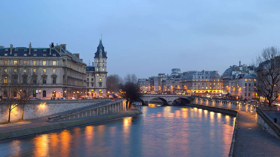 Escapada a Paris con crucero por el Sena