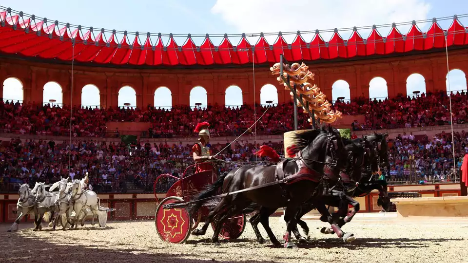 Sejour a Angers et decouverte du Puy du Fou plus beau parc d Europe