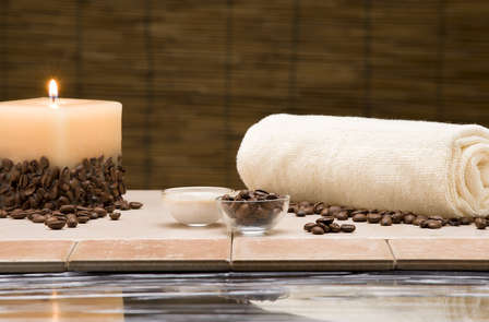 Détente et romance avec jacuzzi, cava et chocolats à Alcoy