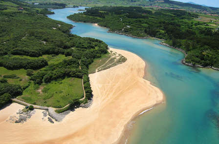 Vivez les merveilles de la Cantabrie avec dîner, espace détente et bien plus encore