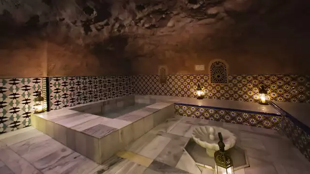 Week-end détente avec accès au hammam dans un palais du XVIIème siècle de Grenade