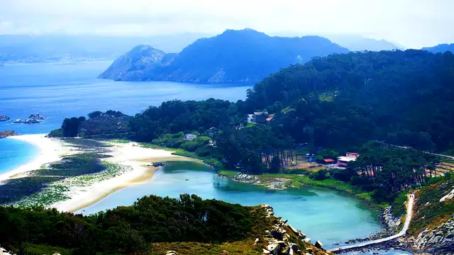 Escapada Relax con Spa y Crucero por la Ría de Arousa con degustación de mejillones