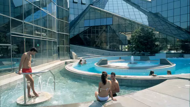 Especial relax en Andorra con desayuno y acceso a Caldea