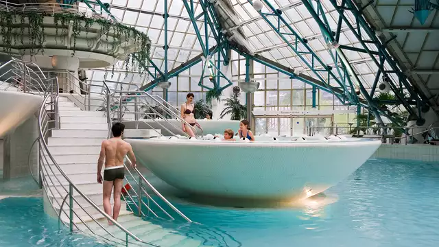 Relax doble: Escapada en plena naturaleza con spa y entradas a Caldea en Canillo