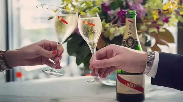 Champagne-arrangement met een 4* verblijf en een bezoek aan de wijnkelder.
