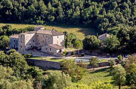 Séjournez dans un beau château à l'ombre des collines d'Ombrie