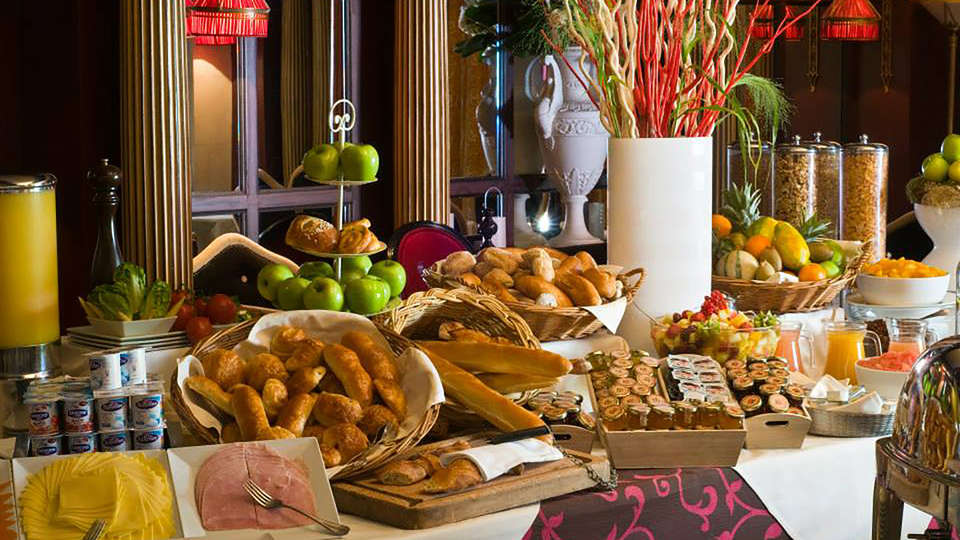 Hotel Barsey by Warwick - edit_breakfast.jpg