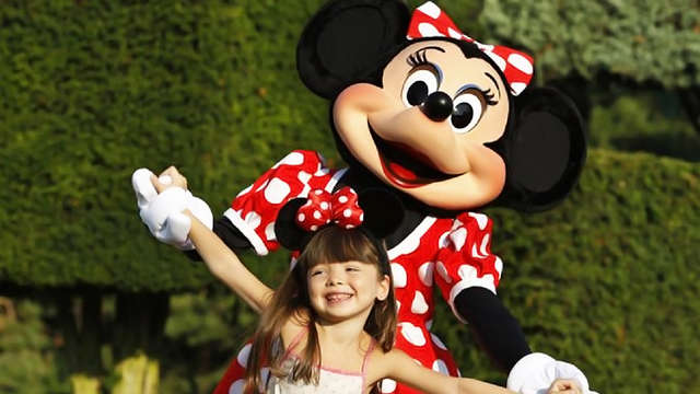Escapada relax en pareja o en familia con entrada para los 2 parques Disney®