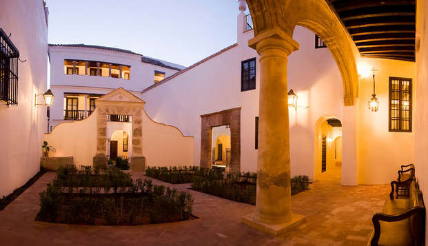 Cena a Cordoba nel Restaurante Almudaina vicino alla Mezquita 