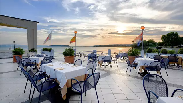 Séjour romantique avec vue sur le Trasimène et demi-pension