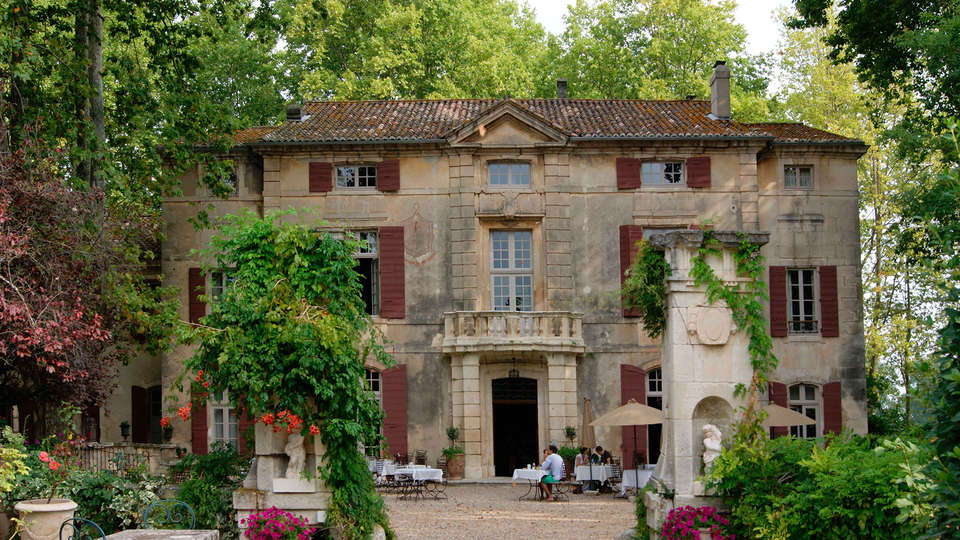 Château de Roussan - EDIT_Front.jpg