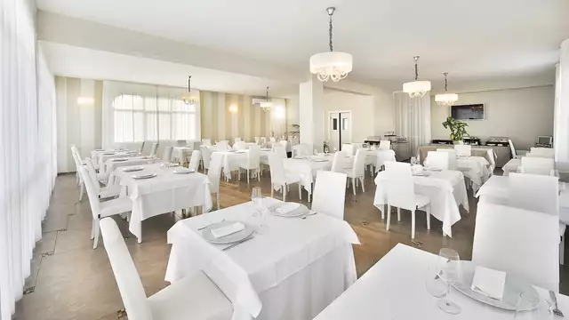 Vacanza alla Scala dei Turchi in famiglia in mezza pensione