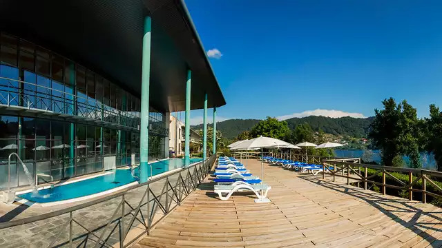 Escapada al Parque Natural do Xures en Galicia: relájate con tratamientos termales
