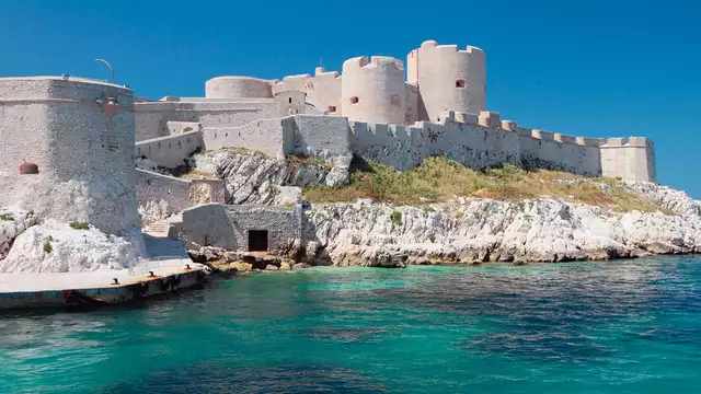 Évasion à Marseille avec billets pour le château d'If