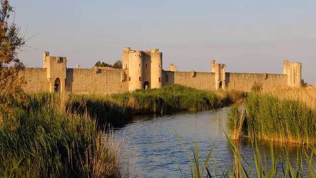Vakantie nabij Montpellier met bezoek aan de Torens van Aigues-Mortes
