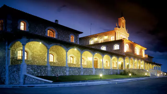 Uitje met spa, luxe en bezoek aan een wijnkelder in de Ribera del Duero