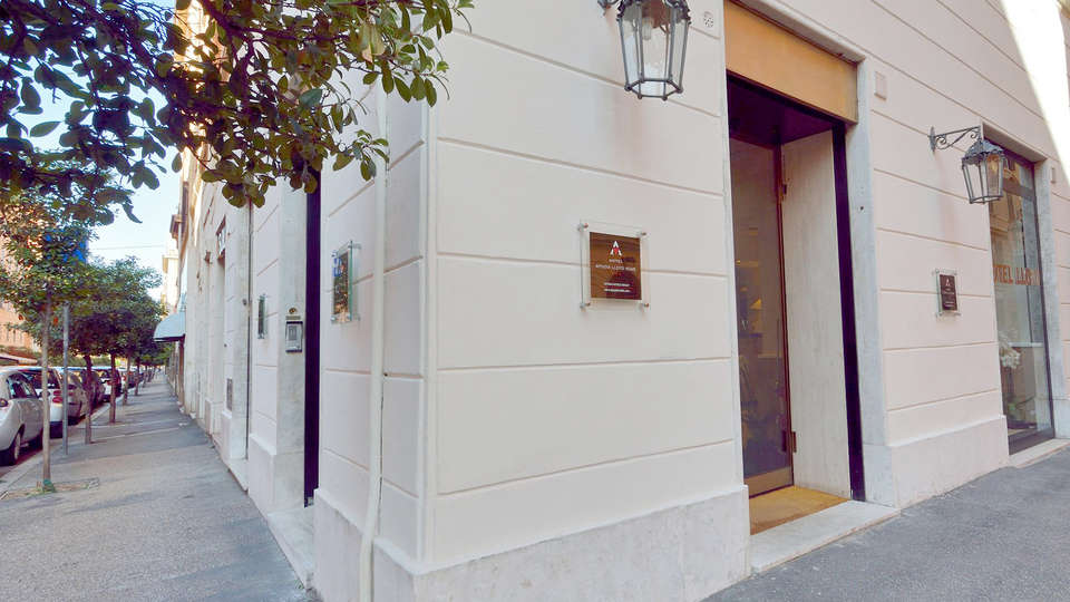 Hotel Apogia Lloyd Roma - Edit_Front.jpg
