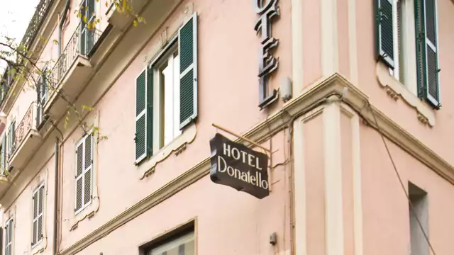 Quedate en Roma con visita a los Museos Vaticanos en un centrico hotel de