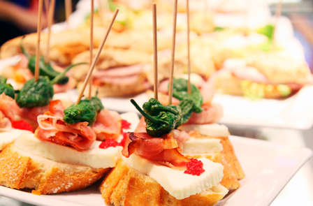 Week-end gastronomique de tapas dans la rue Laurel