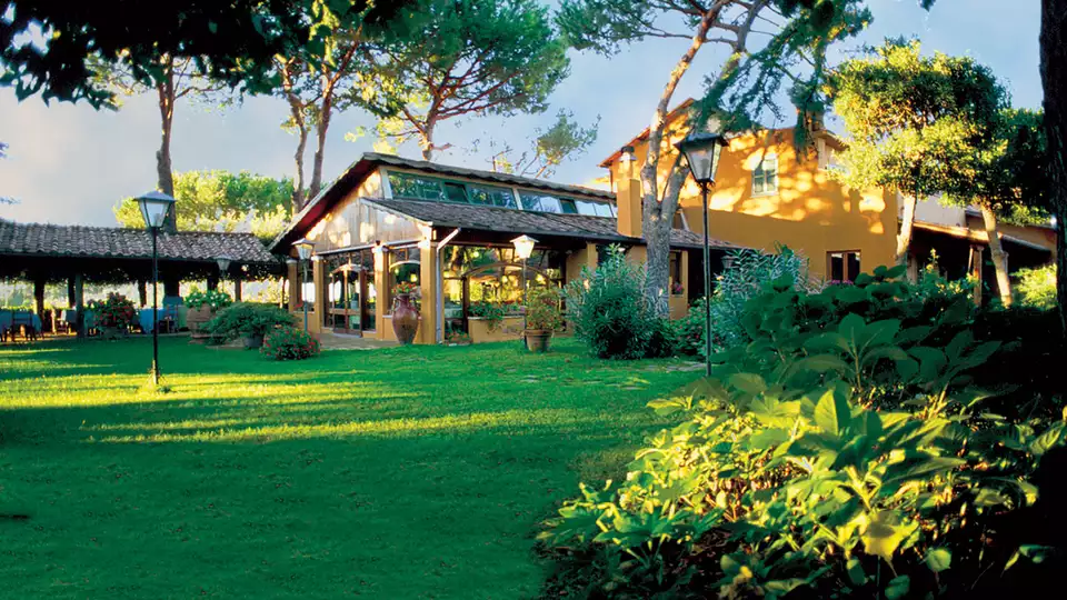 Vacanza a Roma in hotel di charme nel cuore dei Castelli Romani con camera superior