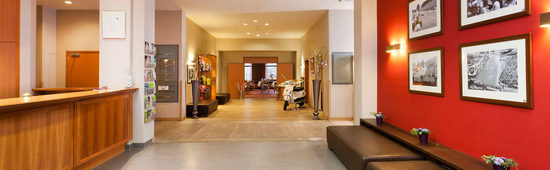 Silva Hotel Spa-Balmoral - Edit_Reception2.jpg