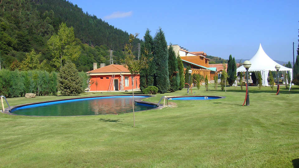 Arha Reserva del Saja & Spa - edit_garden.jpg