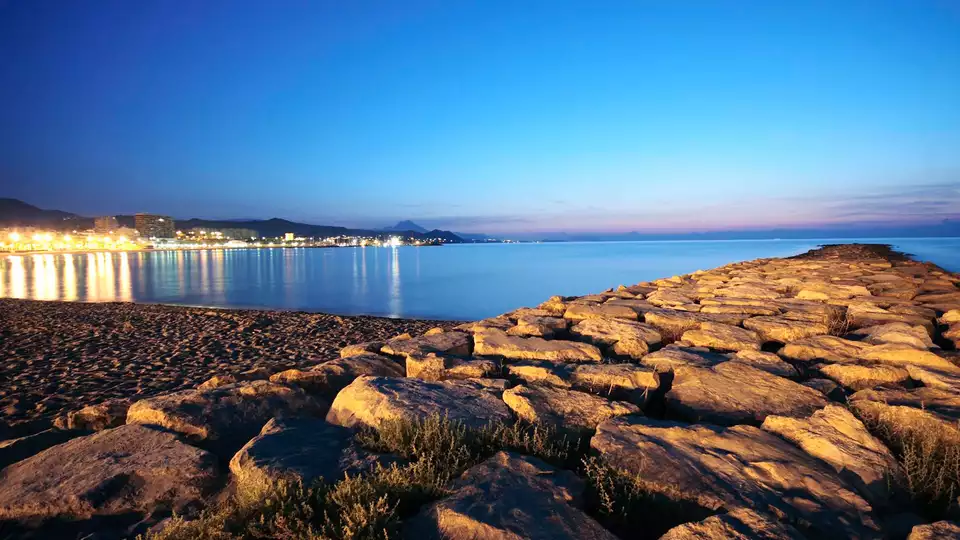 Profitez de la Costa Blanca lors de votre sejour a El Campello avec cava et parking inclus