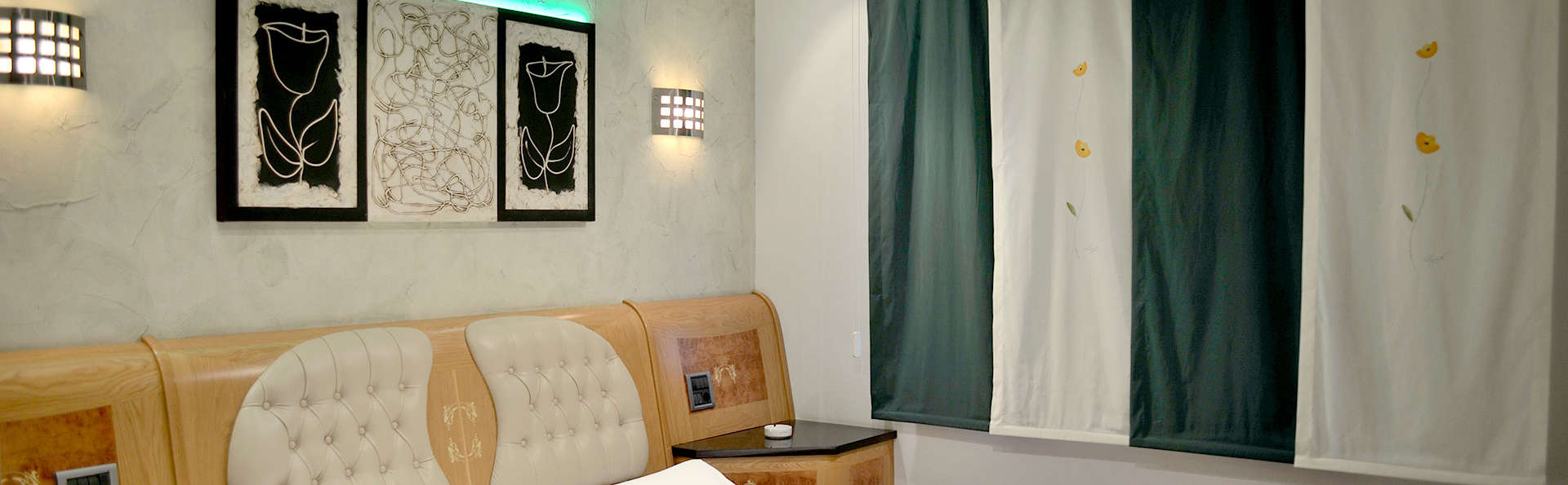 Hotel Zouk - Edit_room10.jpg