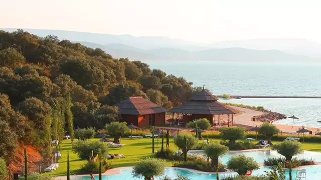 Romantisch uitje met romantisch diner en late check-out op het exclusieve Isla de Valdecañas