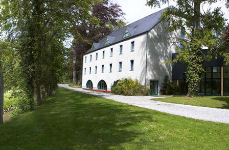 Verblijf in de natuur dichtbij Dinant met cava (vanaf 2 nachten)