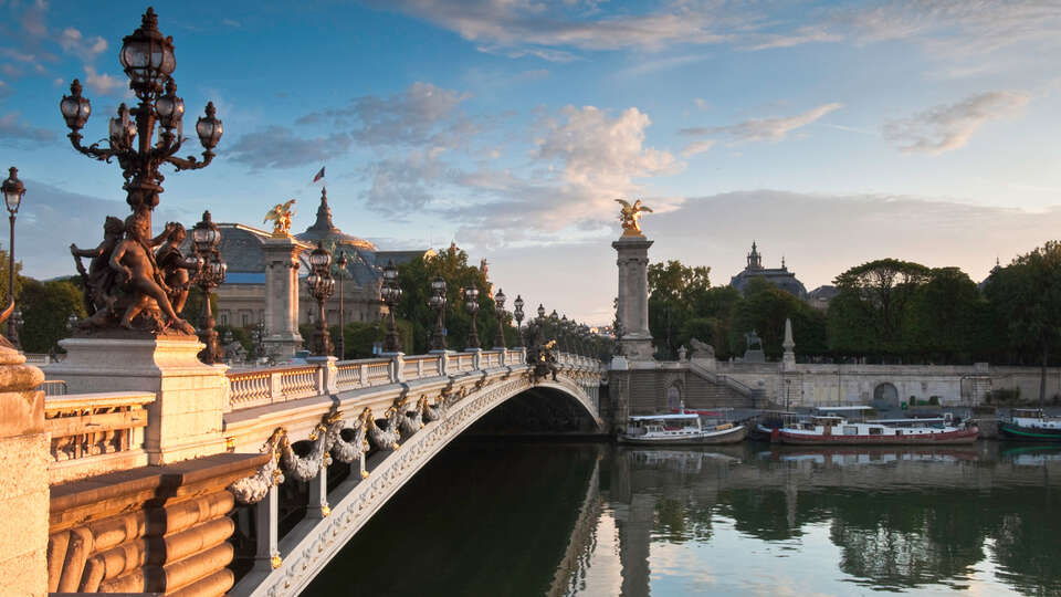 Champagne et lovebox pour un week-end coquin dans un hotel glamour au centre de Paris