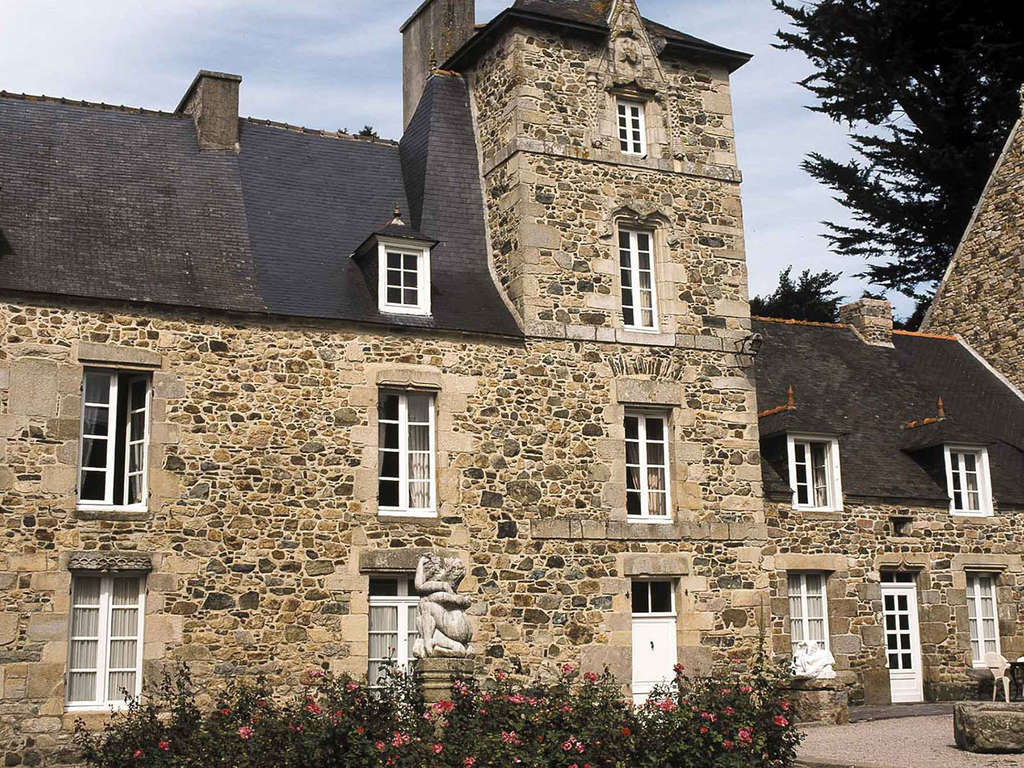 Escapade avec dîner gastronomique dans un château des Côtes d'Armor (2 nuits min) - 3* - 6