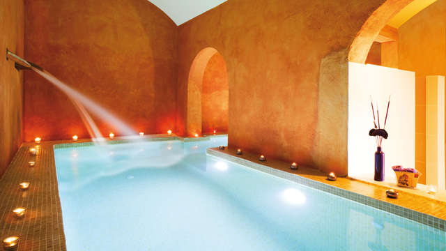 Vivete un'esperienza unica di relax ia 5* sulla Costa Brava, con spa e un massaggio
