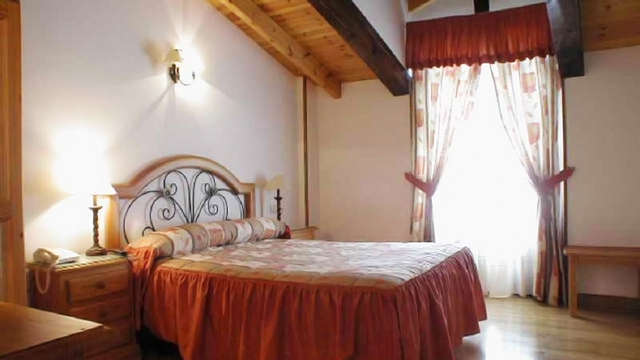 Escapada romántica con cena en los Picos de Europa