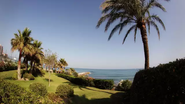 Vacaciones en Benalmádena con pensión completa y en primera línea de mar