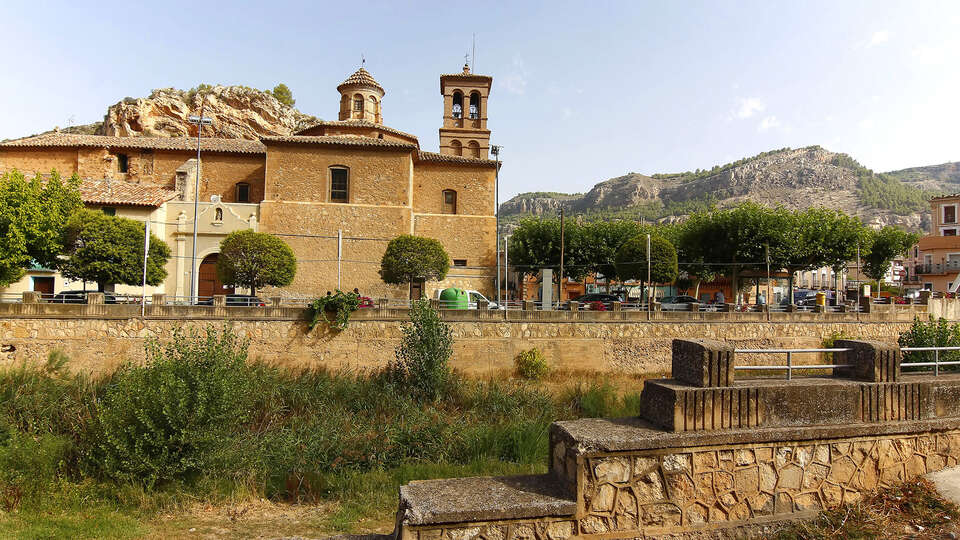 Escapada con circuito termal y media pension en Alhama de Aragon
