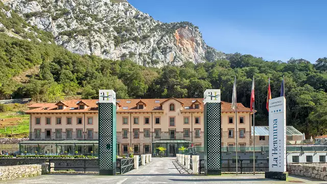 Escapada Relax con acceso al circuito termal en los Picos de Europa