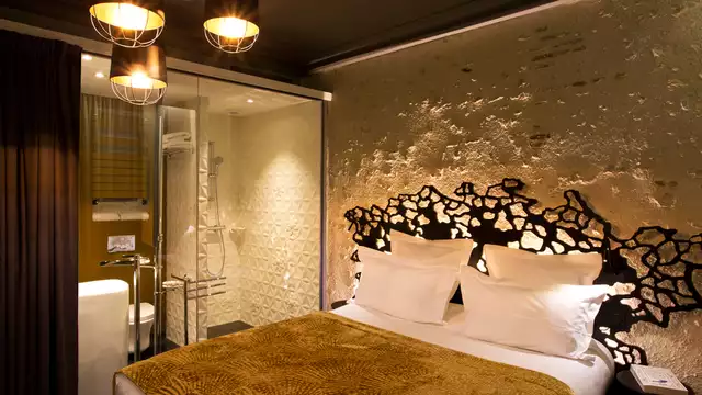 Soggiorno con massaggio, champagne e spa privata in un hotel 4 stelle