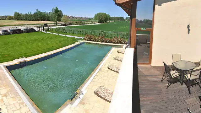 Spa, cava en romantische sfeer in een charmant hotel met uitzicht op de Ribera del Duero